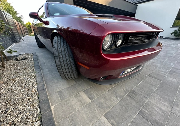 Dodge Challenger cena 133000 przebieg: 63581, rok produkcji 2017 z Łódź małe 121